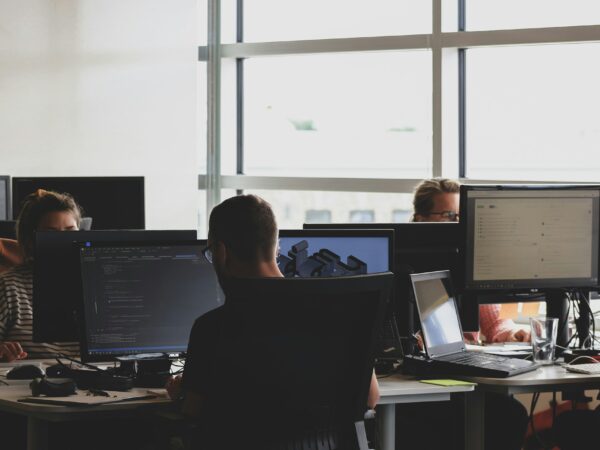 3 Enterprise Logistics Software Companies for Data-Driven Procurement and Planning